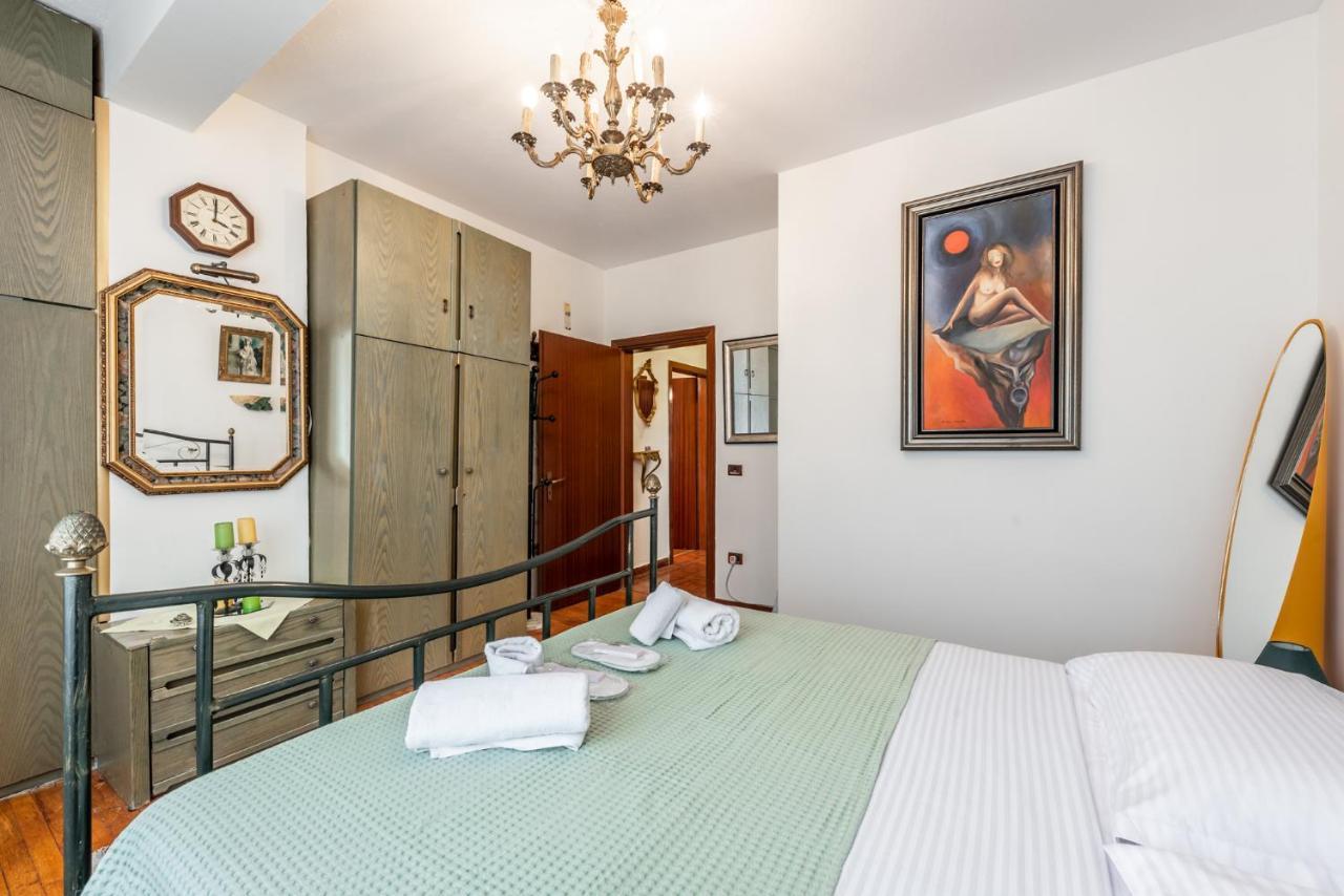 Vintage And Warm 2Br Apartament In تيرانا المظهر الخارجي الصورة