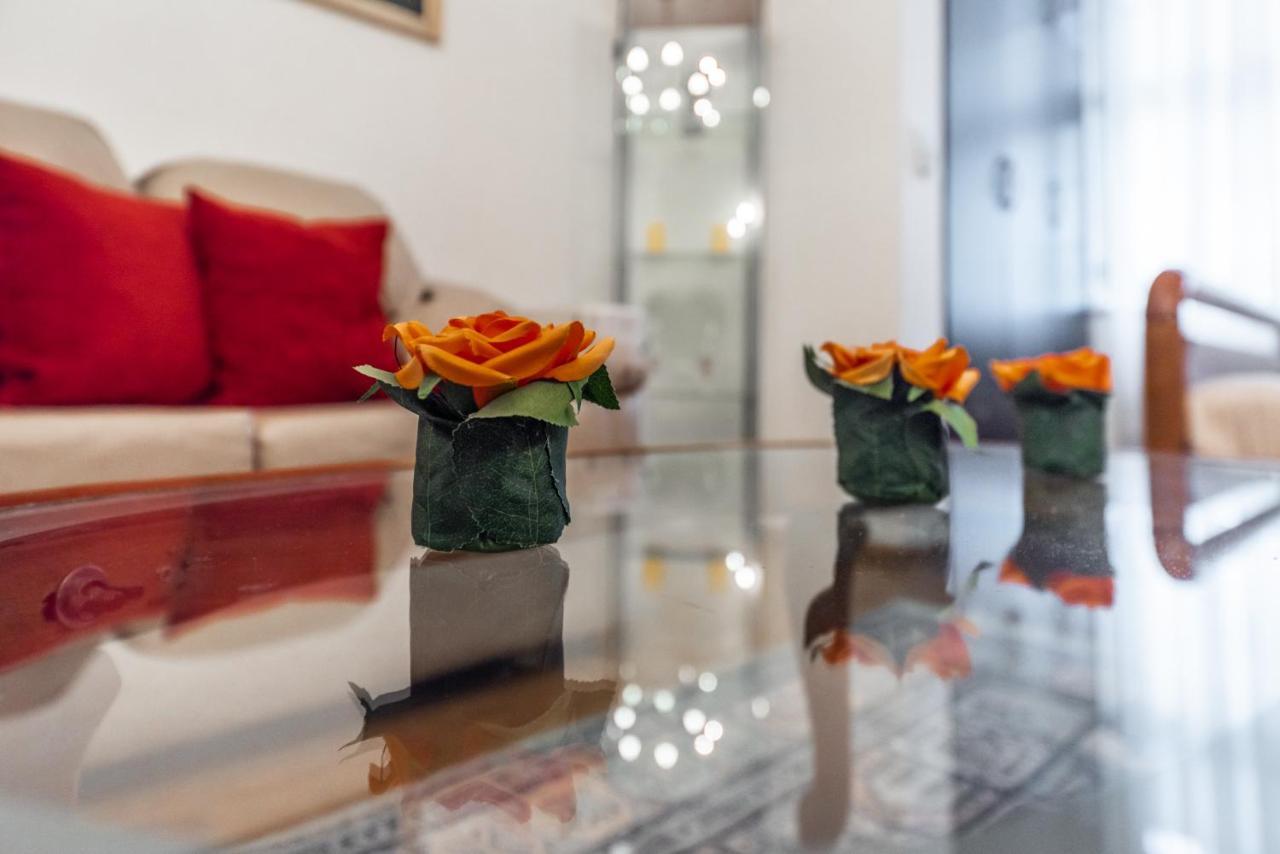 Vintage And Warm 2Br Apartament In تيرانا المظهر الخارجي الصورة